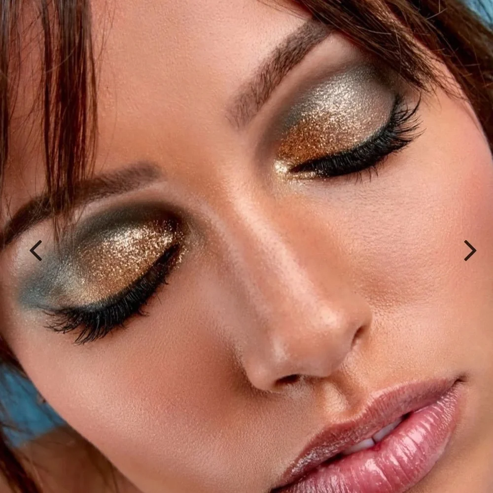 ✨ HIPDOT CENOTE PRESSED EYESHADOW PALETTE